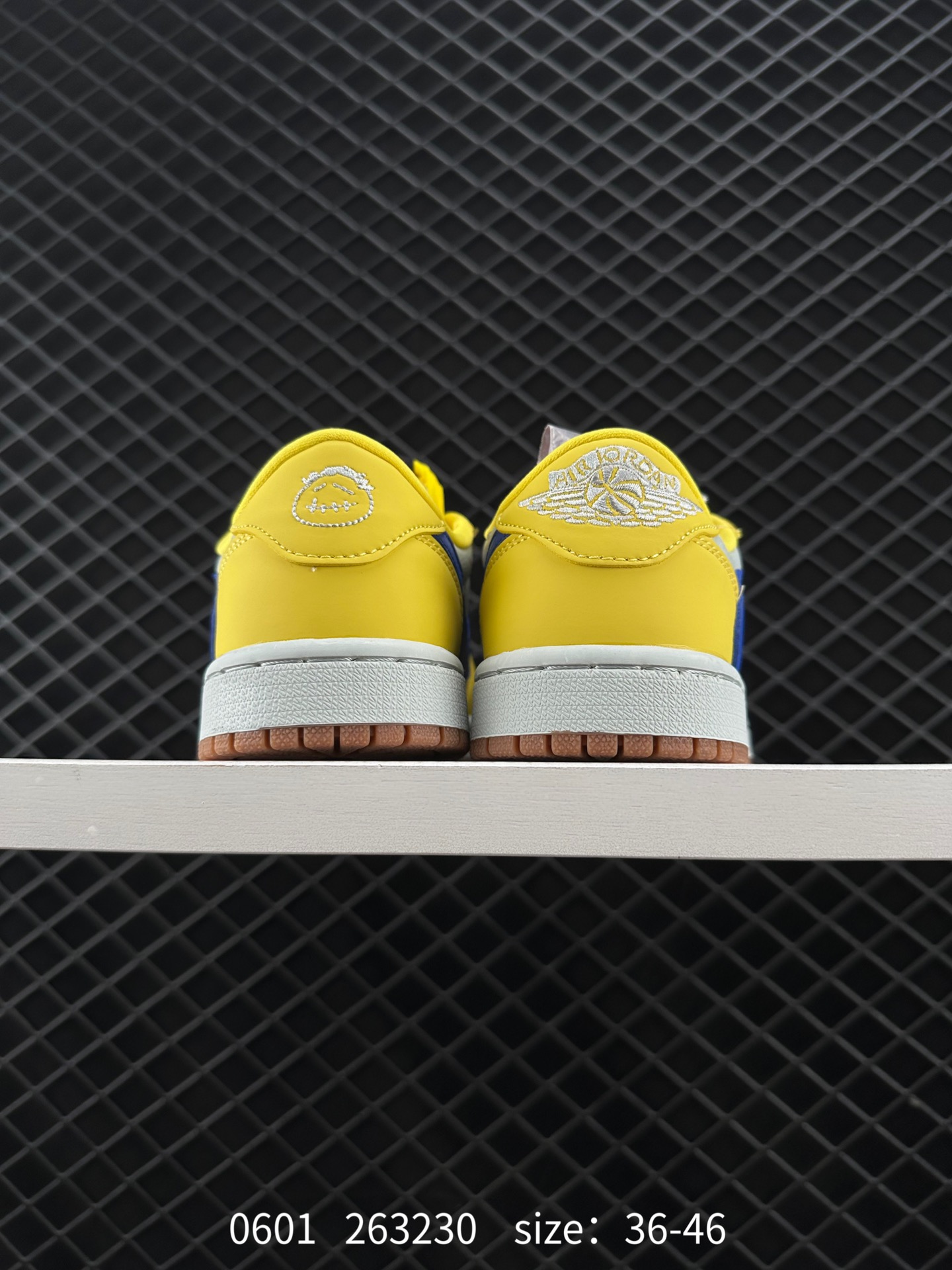 Travis Scott x Air Jordan 1 Low 